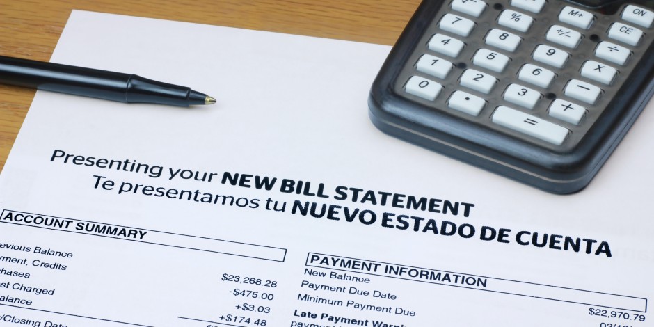 A bill statement presents information in English and Spanish.